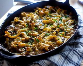 Грибы, запеченные с макаронами
