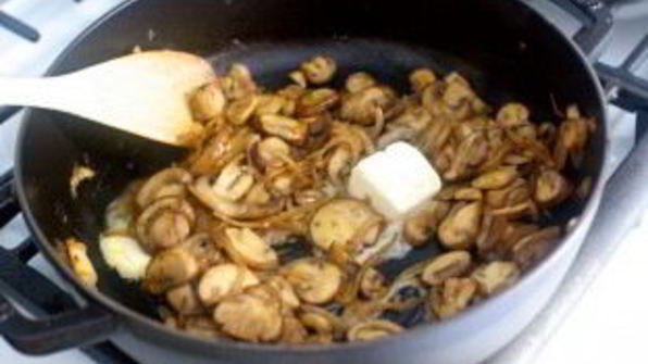 грибы, запеченные с макаронами