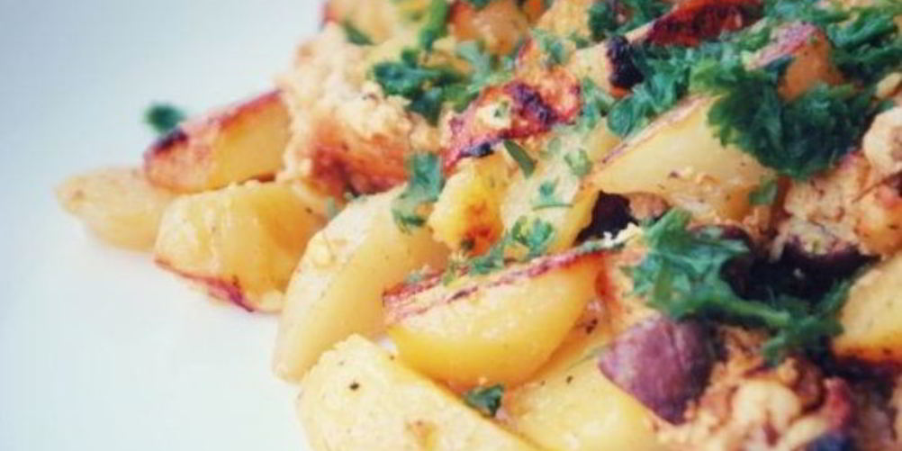 Рецепт лисичек, запеченных в сметане с картофелем