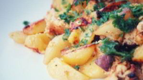 лисички, запеченные в сметане с картофелем