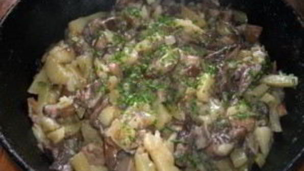 подберезовики, жареные с картофелем