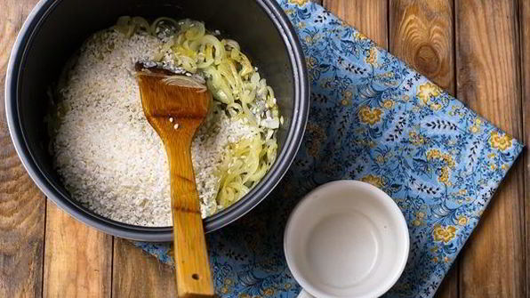 шампиньоны, фаршированные хрустящими бородинскими отрубями