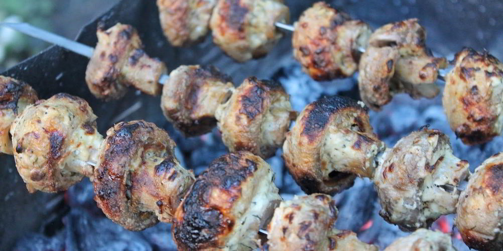 Рецепт шампиньонов на костре