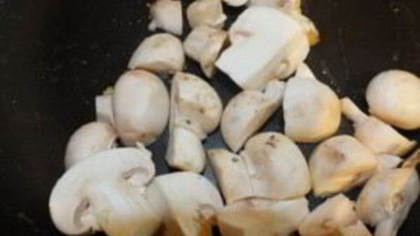 шампиньоны тушеные с овощами
