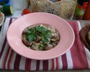 Тушеные грибы в мультиварке