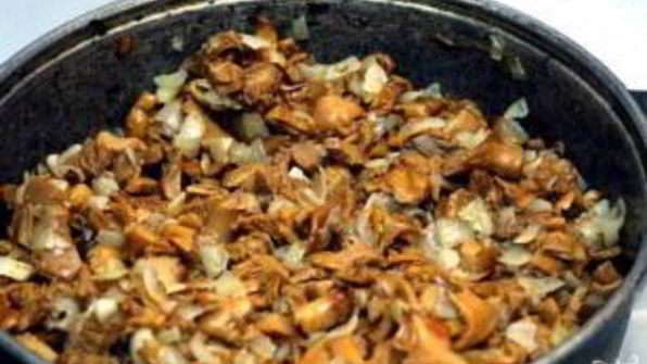 жареные маслята с картошкой