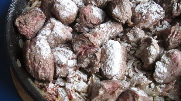 говяжий гуляш по-фламандски