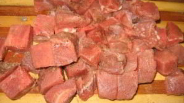 гуляш из говядины с грибами