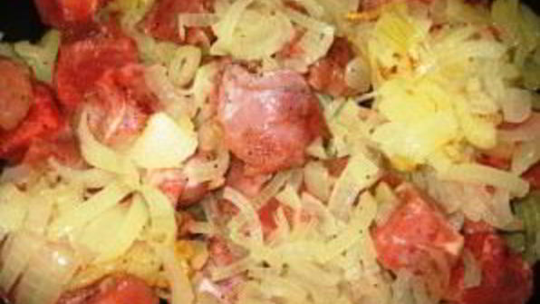 гуляш из говядины с грибами