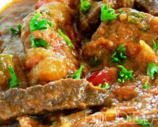 Гуляш из говяжьей печени