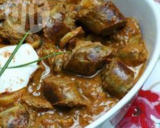 Гуляш из колбасы с подливкой