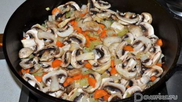 гуляш из кролика с грибами