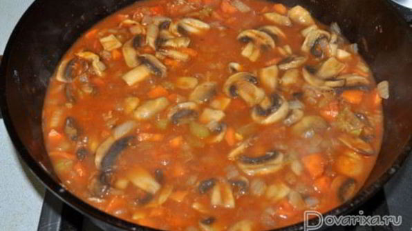 гуляш из кролика с грибами