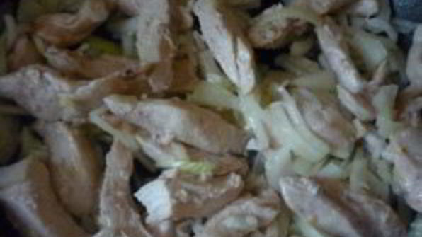 гуляш из куриной грудки