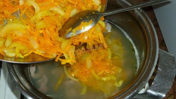 гуляш из куриных желудков