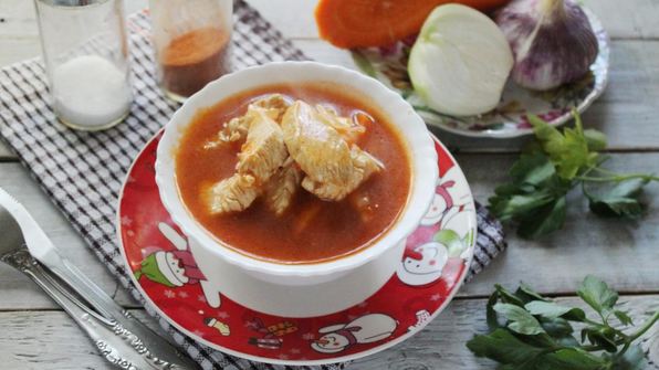 гуляш из курицы с подливкой