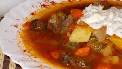 Гуляш из оленины