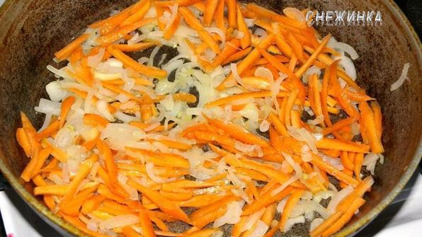 гуляш из свинины с красным вином