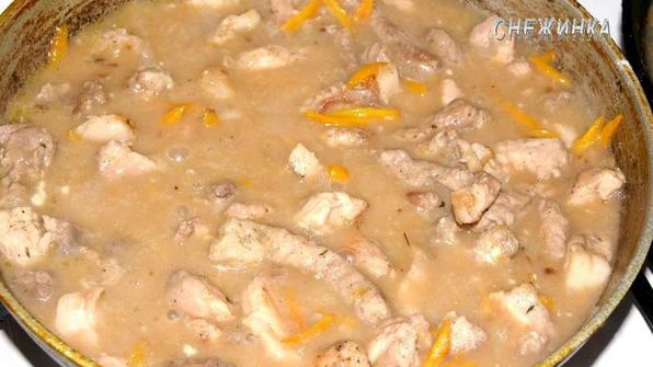 гуляш из свинины с красным вином