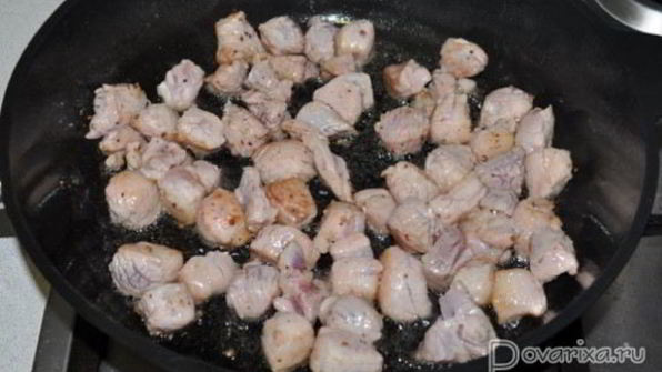 гуляш из свинины с вином