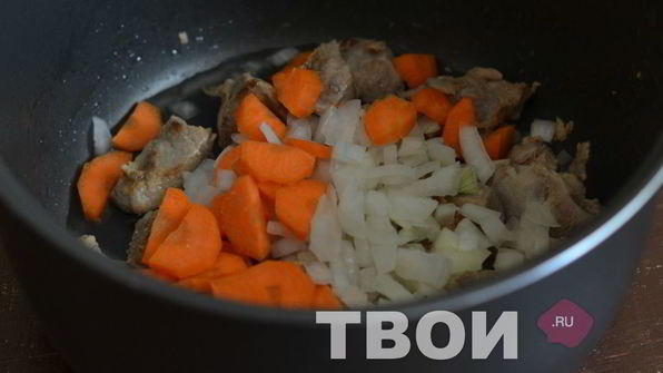 гуляш из свинины в мультиварке