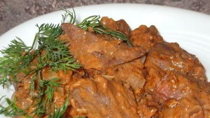 Гуляш из свиной печени