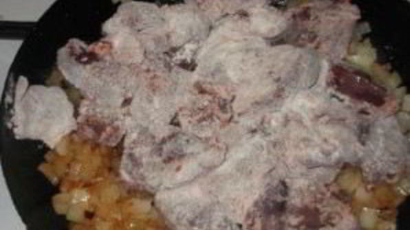 гуляш из свиной печени