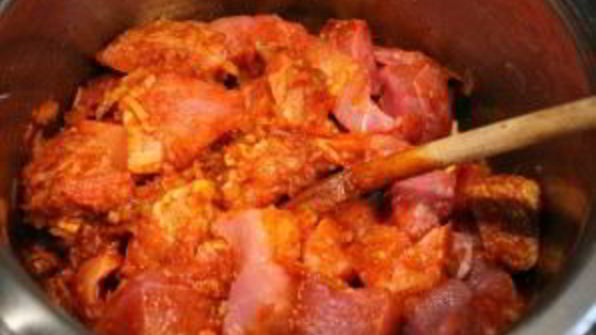 гуляш классический из свинины