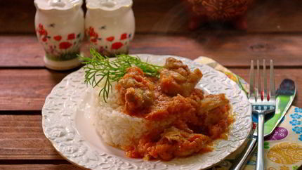 Гуляш куриный с подливкой