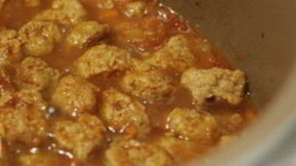 гуляш соевый с помидорами