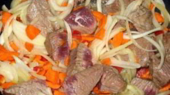 гуляш в казане