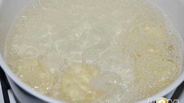 картофельные клецки с гуляшом из свинины