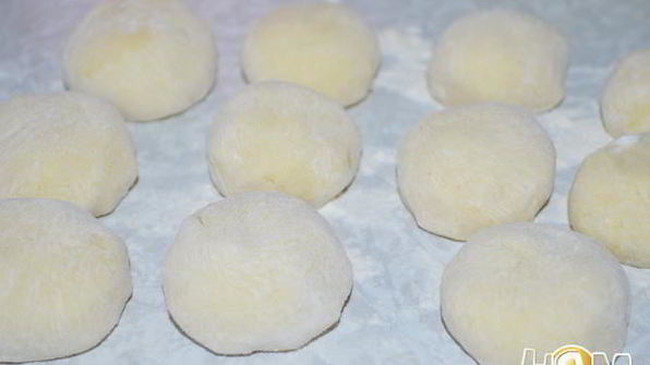 картофельные клецки с гуляшом из свинины