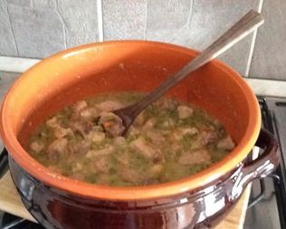 Спеццатино — итальянский гуляш с зеленым горошком