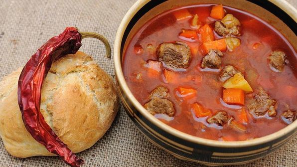 суп гуляш по-венгерски