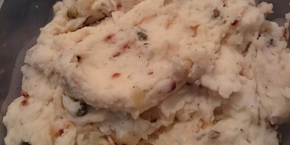 Рецепт картофельного пюре с жареным луком и каперсами