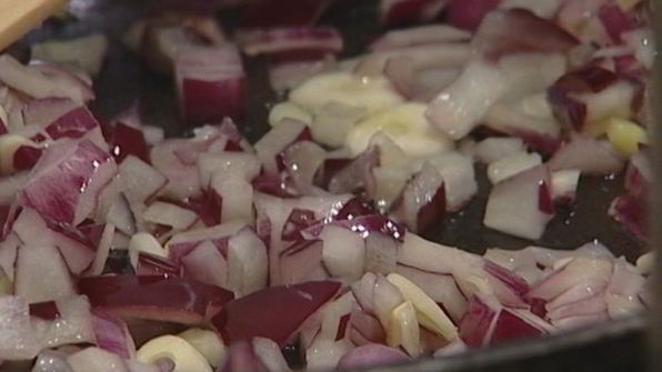 картофельные ньокки с соусом из помидоров и базиликом