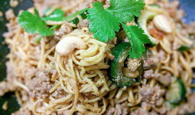 Китайская лапша по-сычуаньски