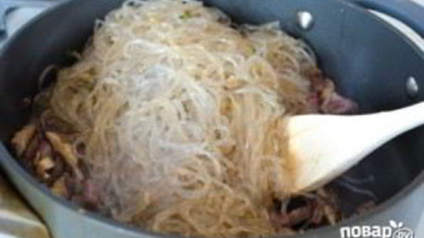 корейская лапша с мясом