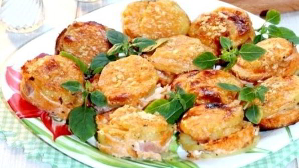 картофельные стожки с сыром и окороком