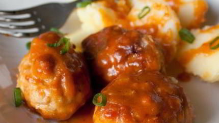 Котлеты из фарша с подливкой