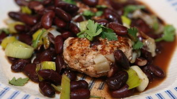 котлеты из индейки с фасолью