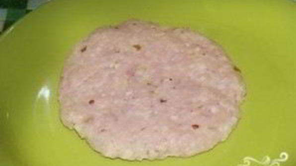 котлеты из индейки с яблоками и орехами