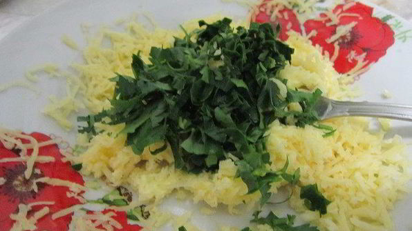 котлеты с начинкой из сыра и зелени