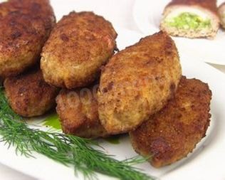 Куриные котлеты с яйцом и зеленью