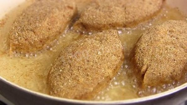 куриные котлеты с яйцом и зеленью