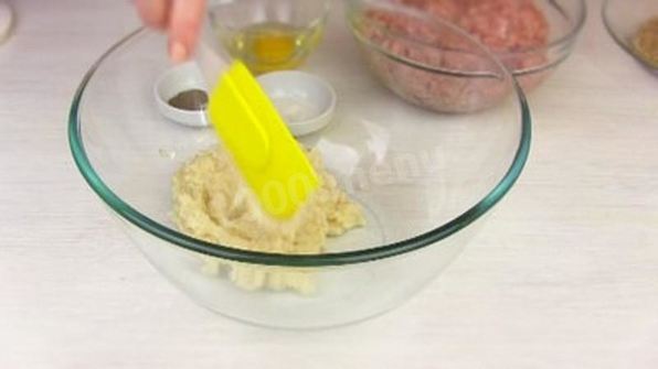 куриные котлеты с яйцом и зеленью