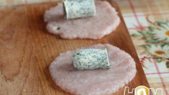 неправильная котлета по-киевски из фарша