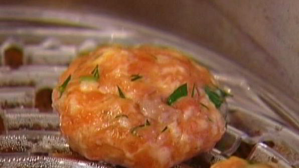 паровые рыбные котлетки со шпинатом