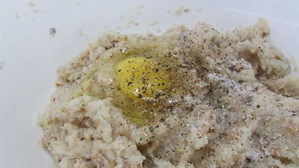 рыбные котлетки с греческой ноткой